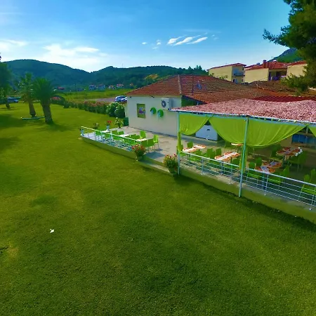 Chrissi Ammoudia Apartament *