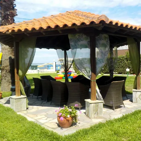 Chrissi Ammoudia Apartament *