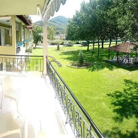 Chrissi Ammoudia Apartament *